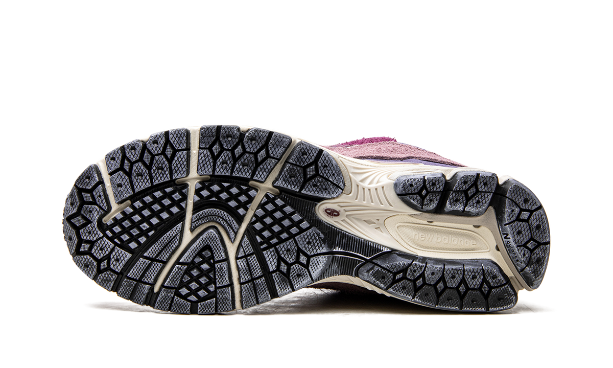 Overkicks - New Balance 2002R Protection Pack Pink (M2002RDH) - vista superior