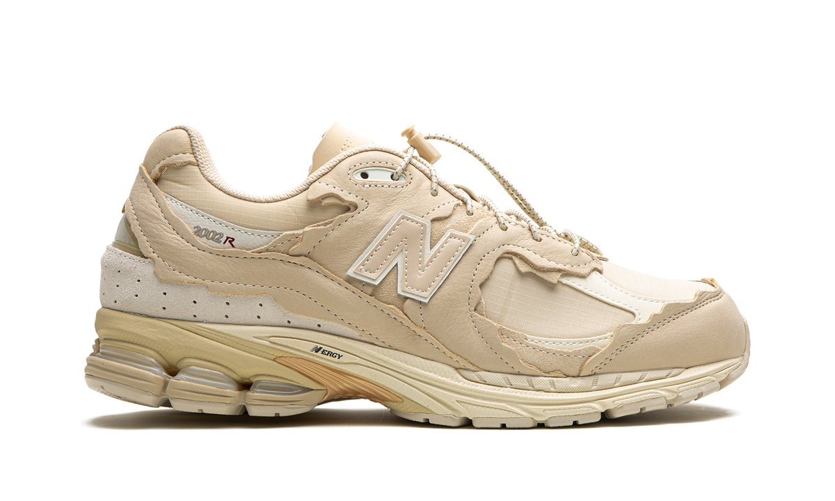 Overkicks - New Balance 2002R Protection Pack Sandstone (M2002RDQ) - detalle talón