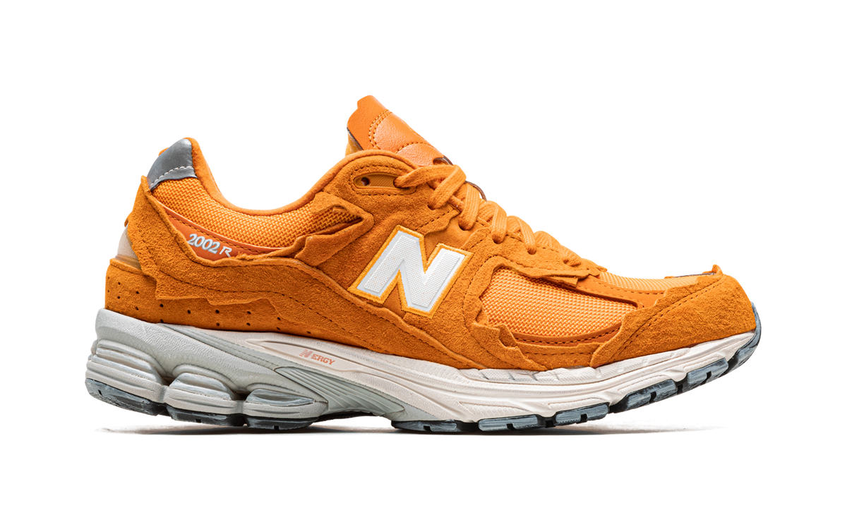 Overkicks - New Balance 2002R Protection Pack Vintage Orange (M2002RDE) - detalle talón