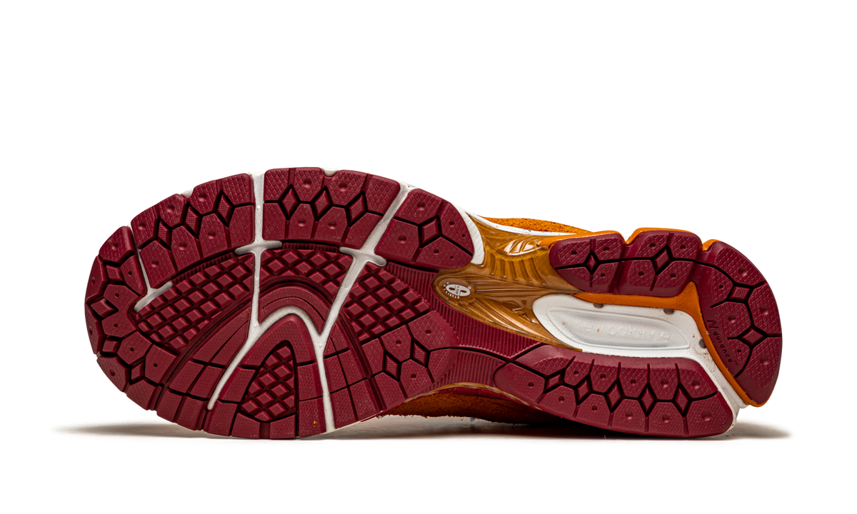 Overkicks - New Balance 2002R Salehe Bembury Peace Be The Journey (ML2002R1) - vista superior