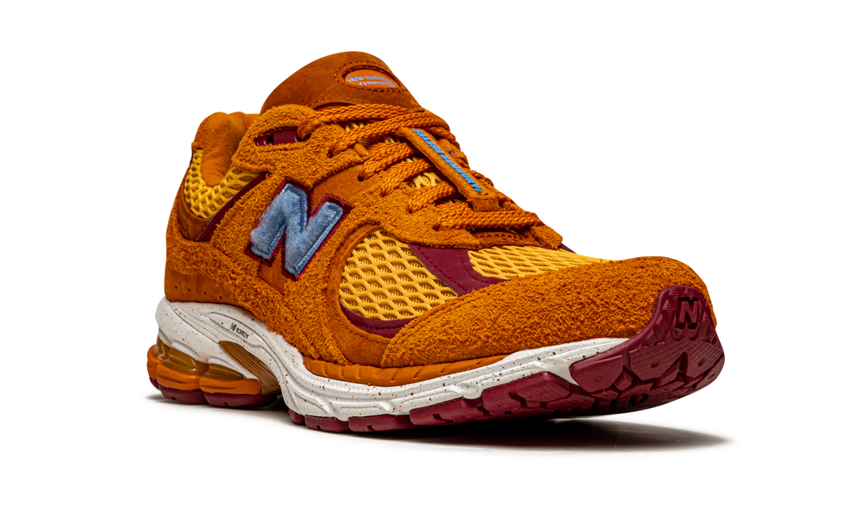 Overkicks - New Balance 2002R Salehe Bembury Peace Be The Journey (ML2002R1) - detalle lateral interior
