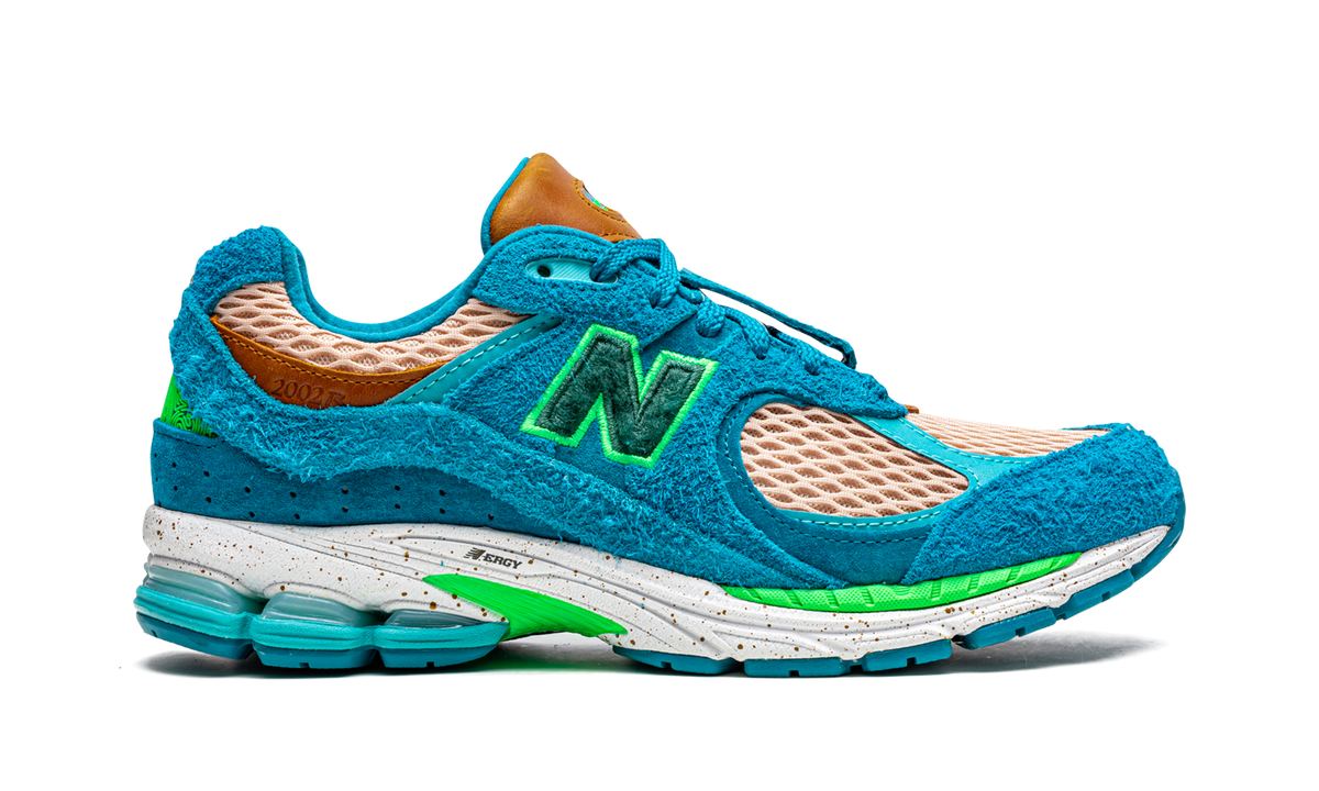 Overkicks - New Balance 2002R Salehe Bembury Water Be The Guide (ML2002RJ) - detalle talón