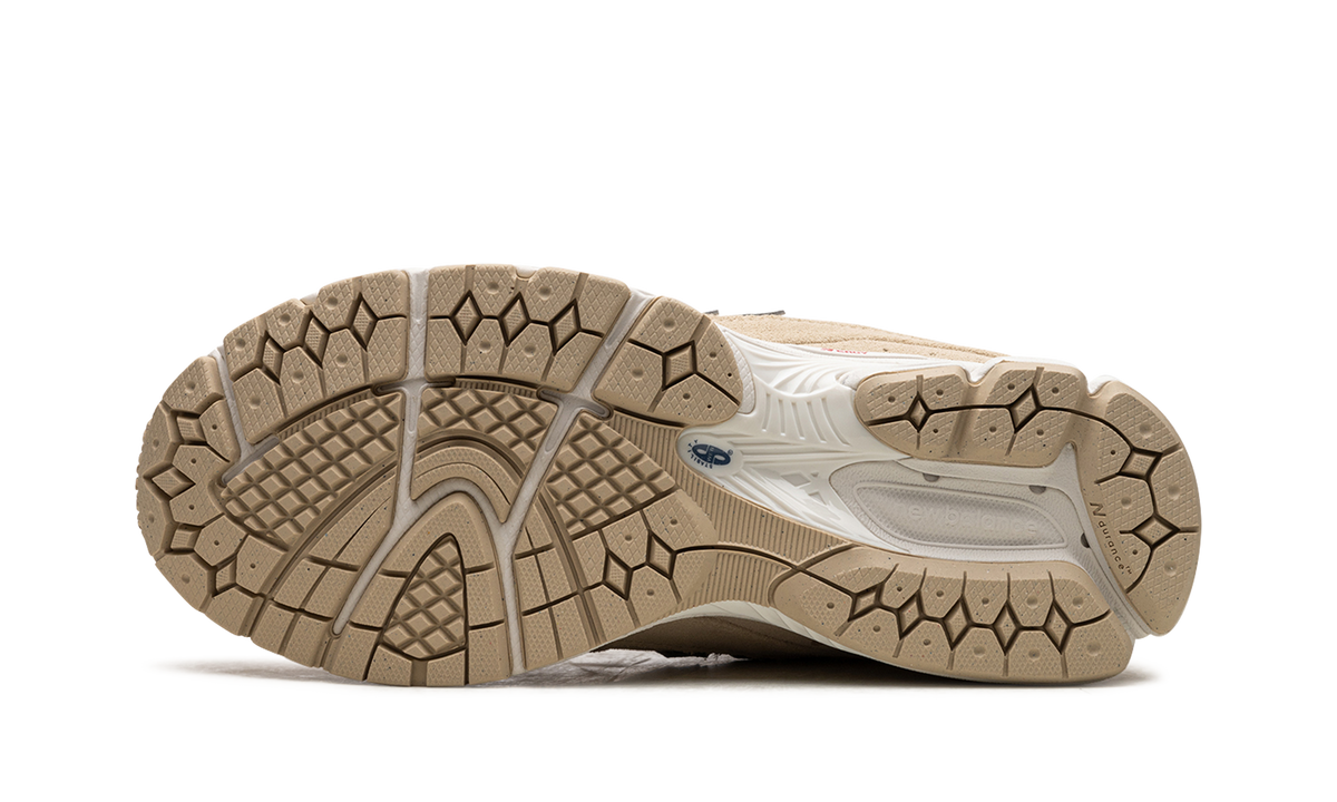 Overkicks - New Balance 2002R Sandstone (M2002RSC) - vista superior