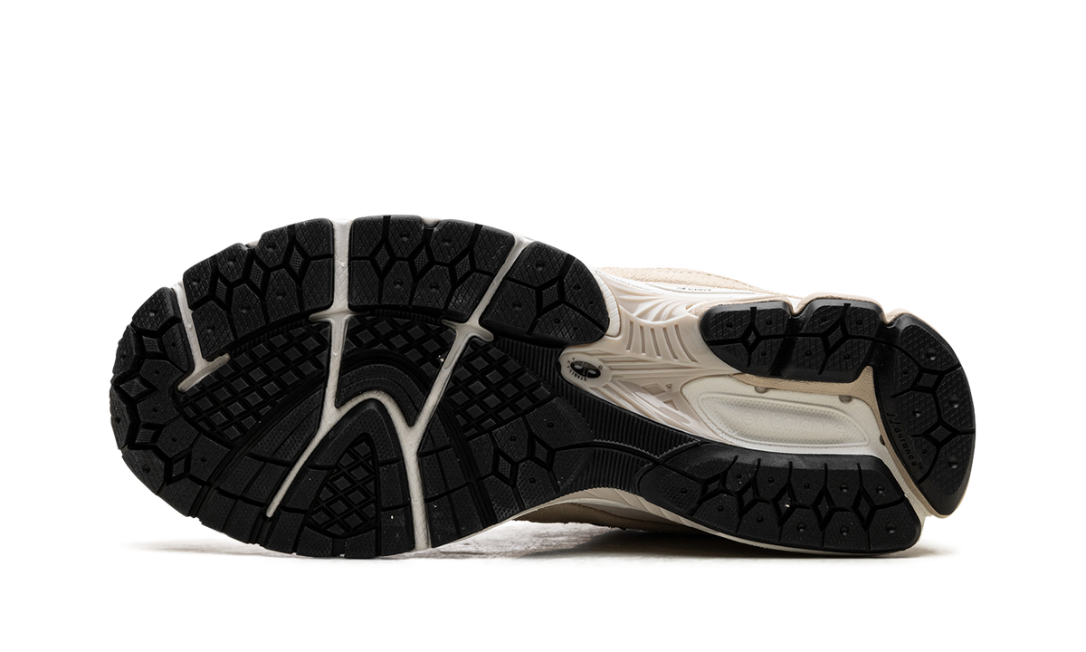 Overkicks - New Balance 2002R Sandstone Magnet (M2002RFA) - vista superior