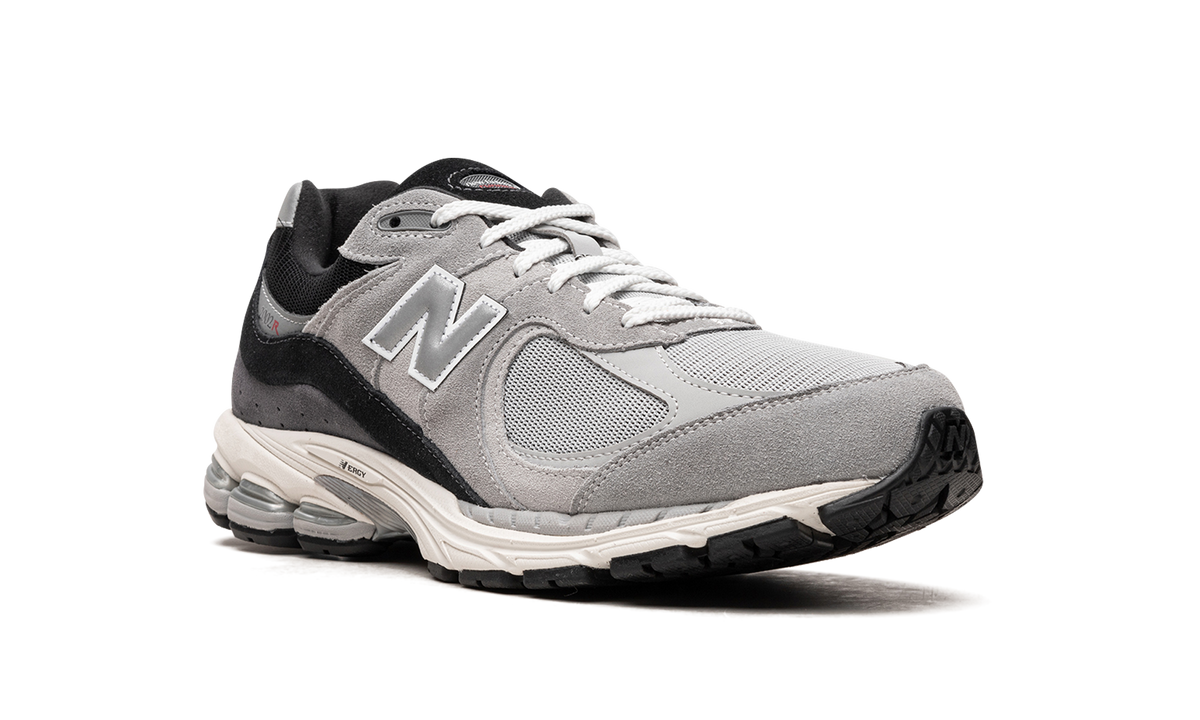 Overkicks - New Balance 2002R Slate Grey Raincloud (M2002RSG) - detalle lateral interior