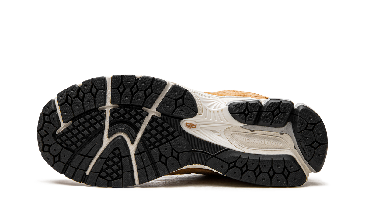 Overkicks - New Balance 2002R Sweet Caramel (M2002RHM) - vista superior