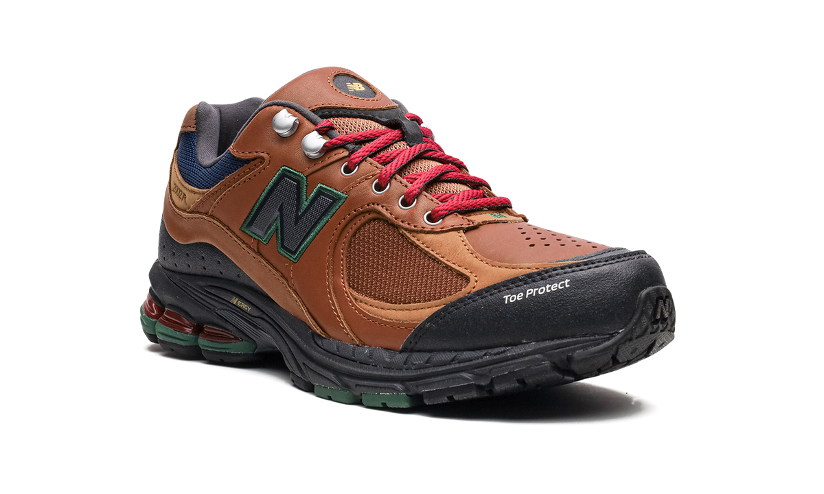 Overkicks - New Balance 2002R Wonderland Park Brown (M2002RWM) - detalle lateral interior