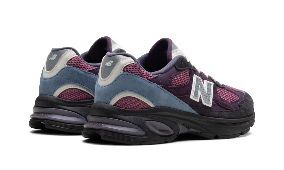 Overkicks - New Balance 2010 Kith Purple Black (U2010KTC) - par completo