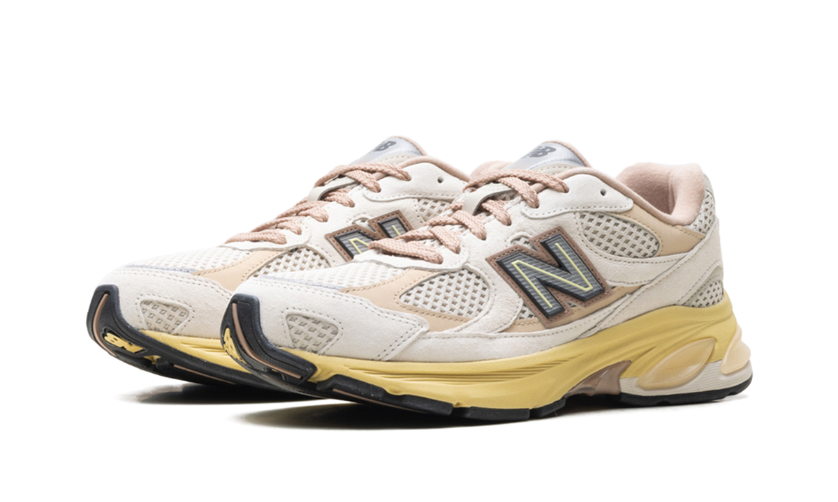 Overkicks - New Balance 2010 Rose Beige (U2010SGR) - vista trasera