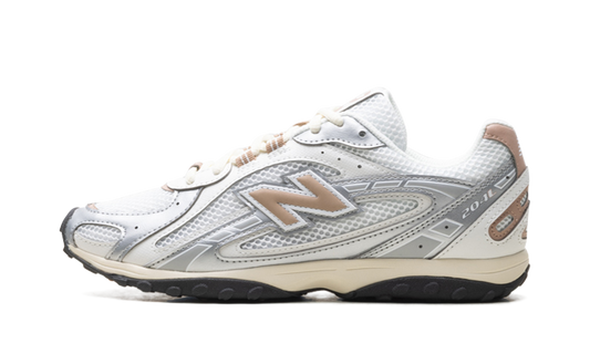 New Balance 204L Silver Metallic Flat Taupe