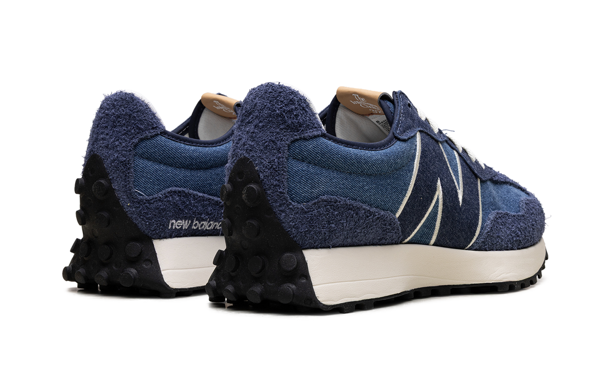 Overkicks - New Balance 327 Denim (Womens) (WS327JA) - par completo
