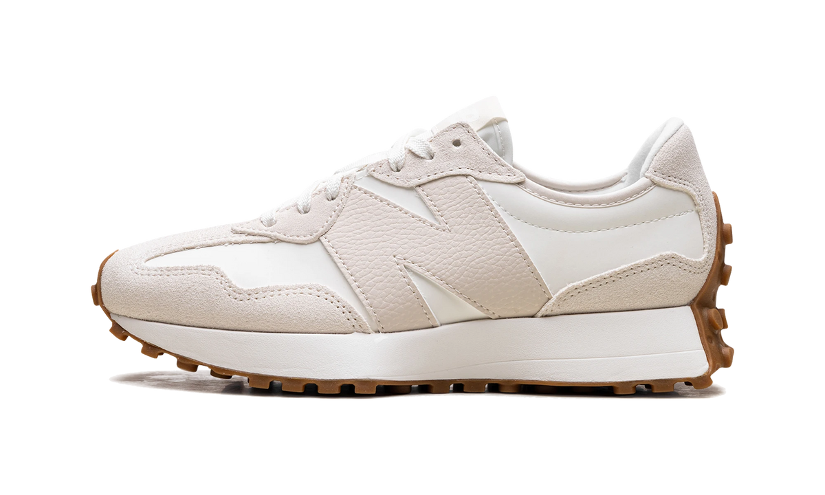 Overkicks - New Balance 327 Linen Sea Salt Gum (Womens) (WS327NKD) - vista lateral