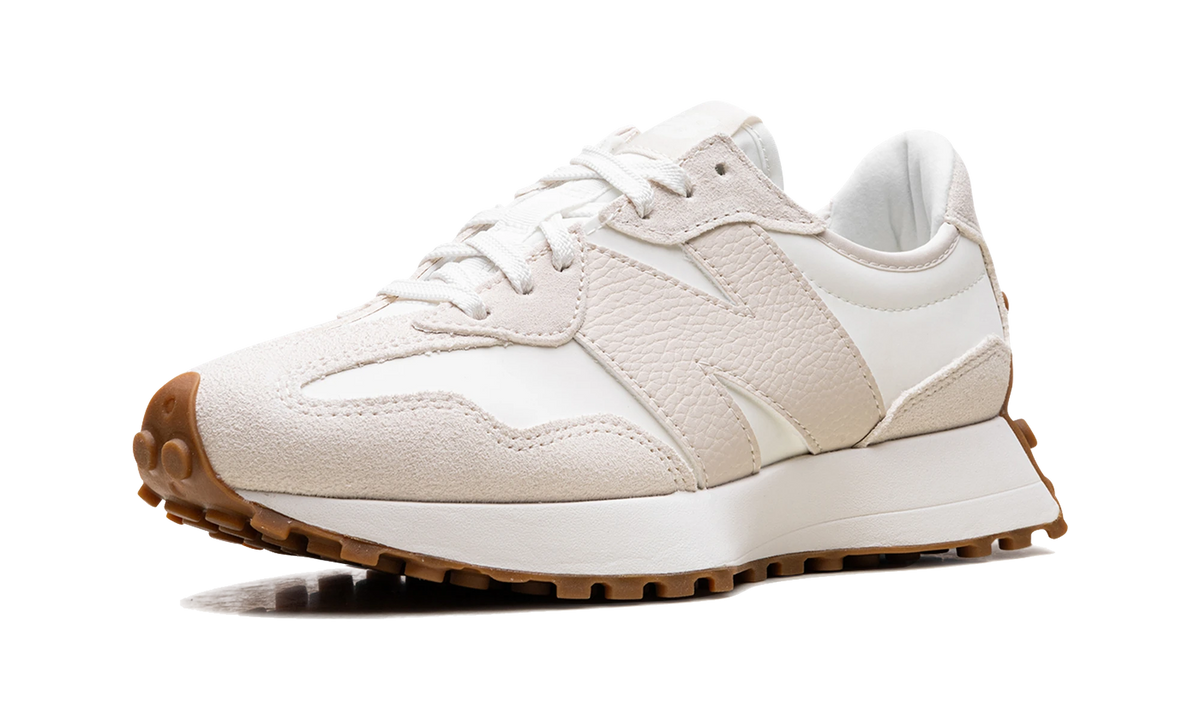 Overkicks - New Balance 327 Linen Sea Salt Gum (Womens) (WS327NKD) - detalle suela