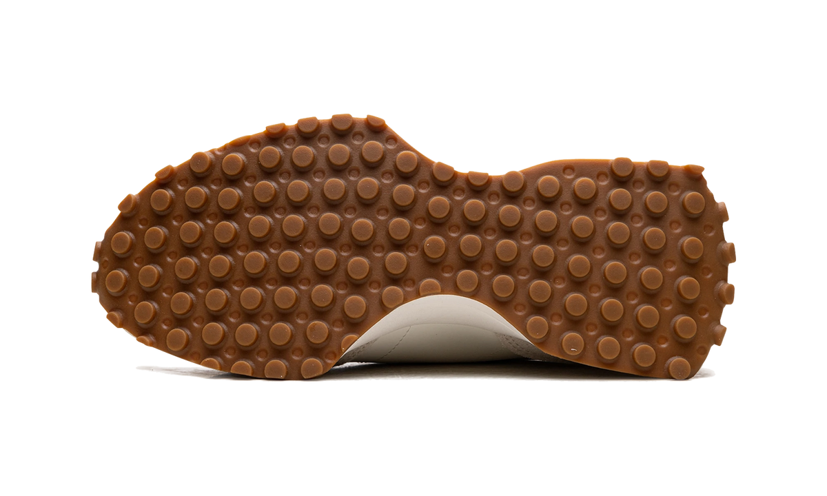 Overkicks - New Balance 327 Linen Sea Salt Gum (Womens) (WS327NKD) - vista superior