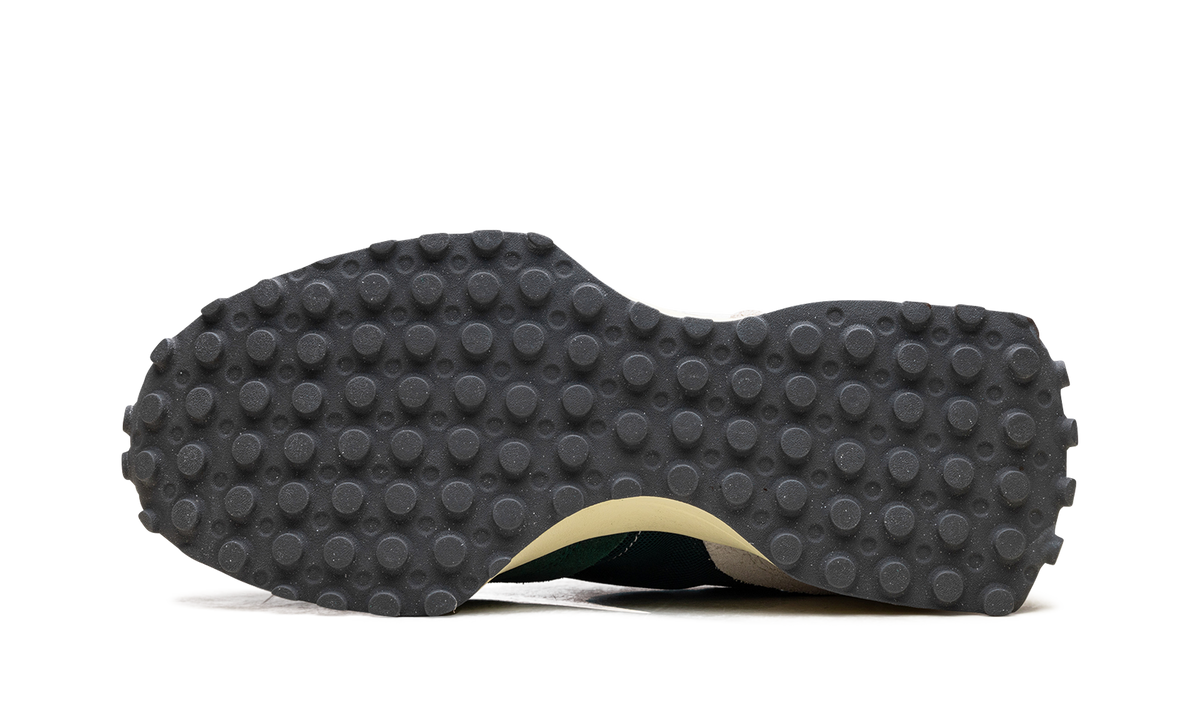 Overkicks - New Balance 327 Marsh Green (U327WRG) - vista superior