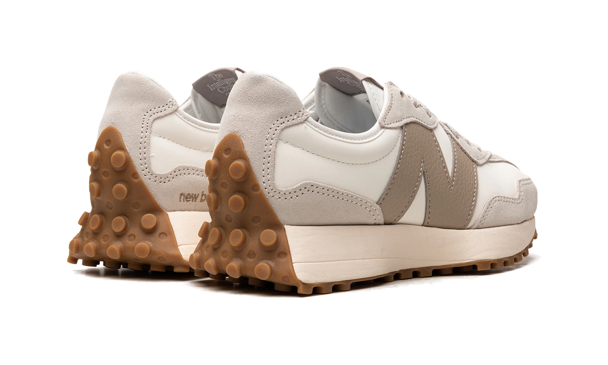 Overkicks - New Balance 327 Moonbeam Driftwood (U327LZ) - par completo