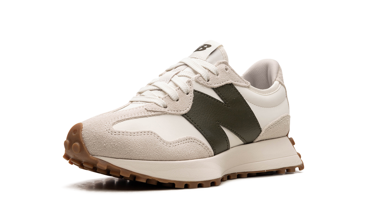 Overkicks - New Balance 327 Moonbeam Oak Leaf Green (MS327ASN) - detalle suela