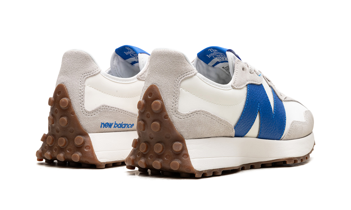 Overkicks - New Balance 327 Moonbeam True Blue (Womens) (WS327GB) - par completo