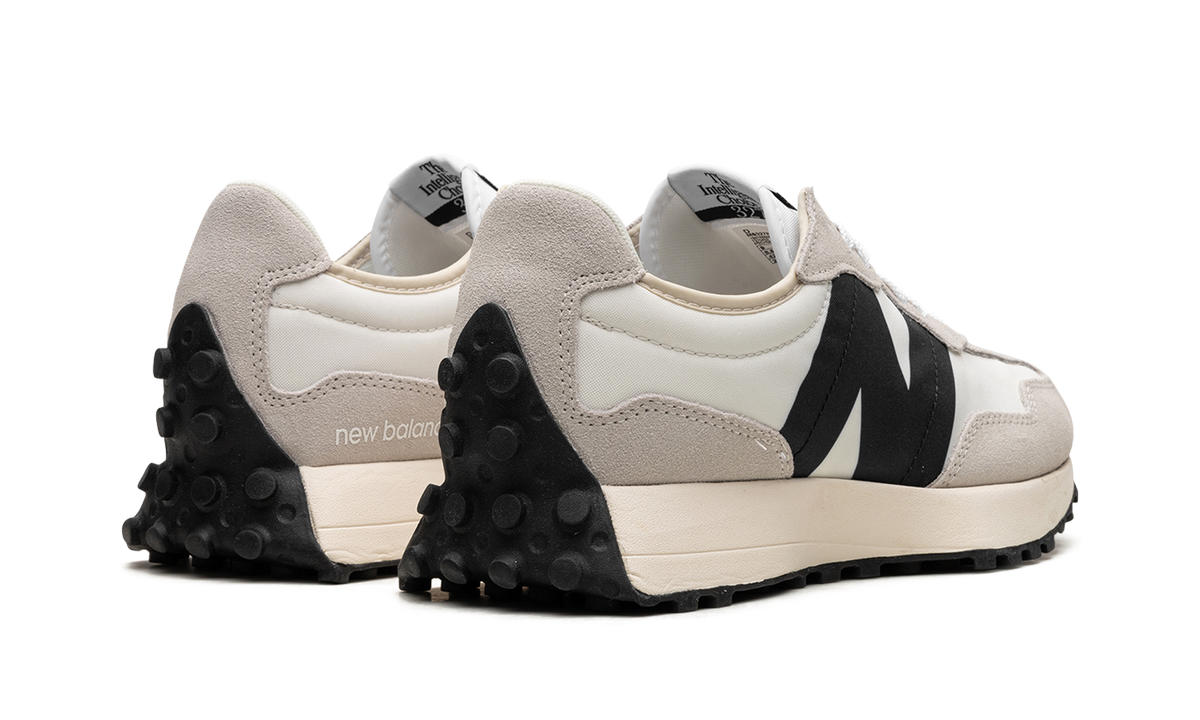 Overkicks - New Balance 327 Sea Salt Black (MS327FE) - par completo