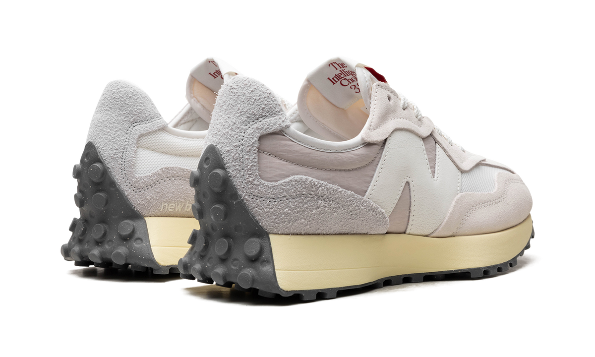 Overkicks - New Balance 327 Sea Salt Raincloud (U327WRB) - par completo