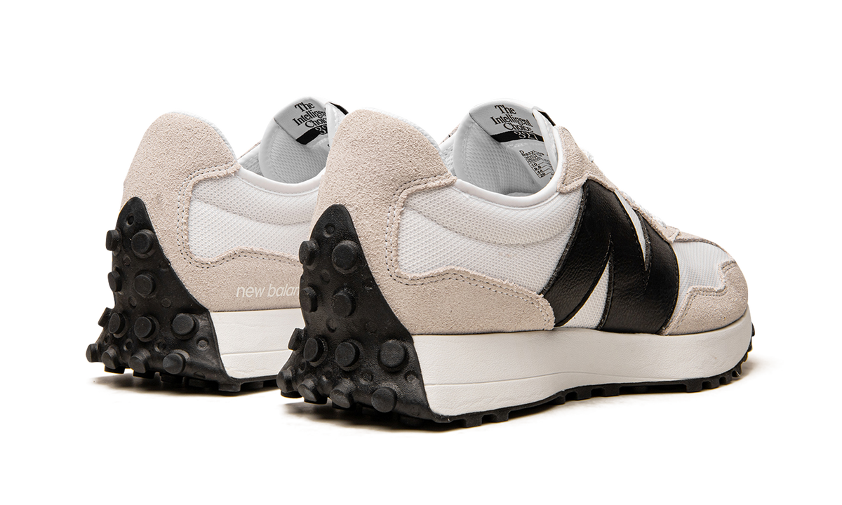 Overkicks - New Balance 327 White Black (MS327CWB) - par completo