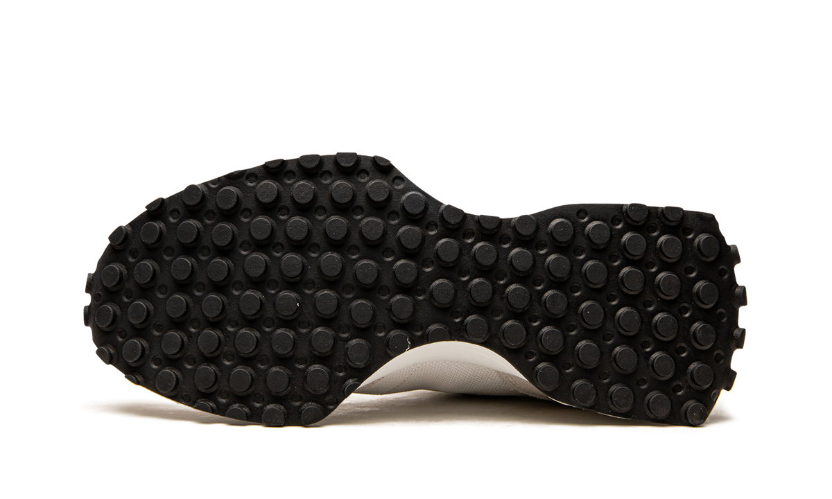 Overkicks - New Balance 327 White Black (MS327CWB) - vista superior