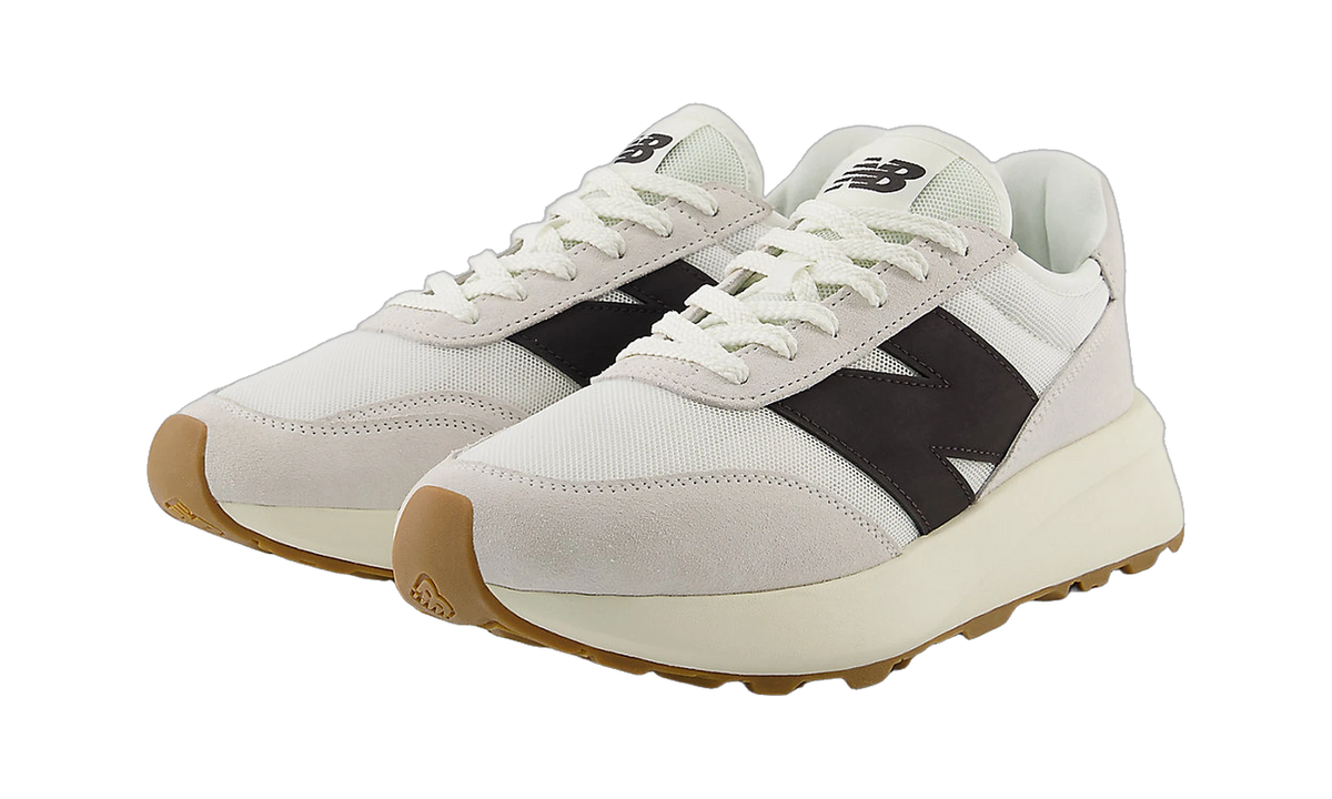 Overkicks - New Balance 370 Sea Salt Black Cement Gum (U370CA) - vista trasera