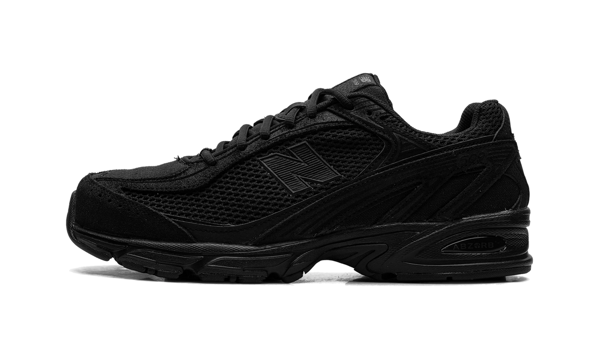 Overkicks - New Balance 509 Triple Black (U509BC) - vista lateral