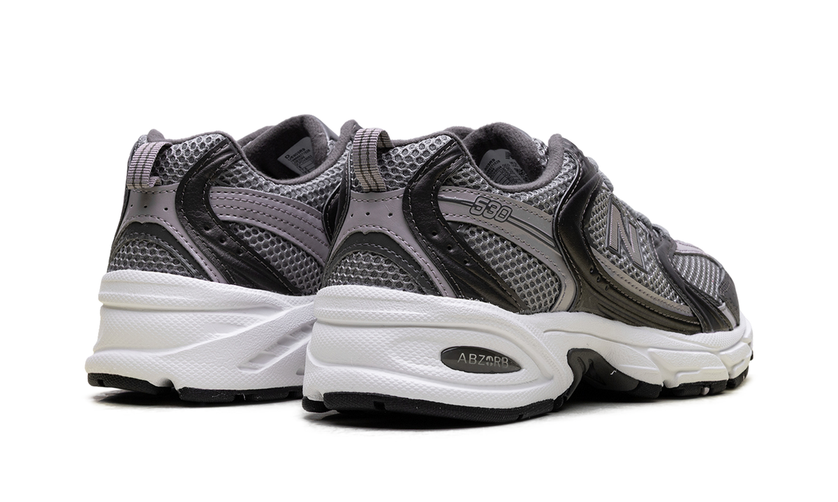 Overkicks - New Balance 530 Black Metalic (U5303R9) - par completo