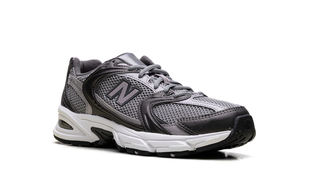 Overkicks - New Balance 530 Black Metalic (U5303R9) - detalle lateral interior