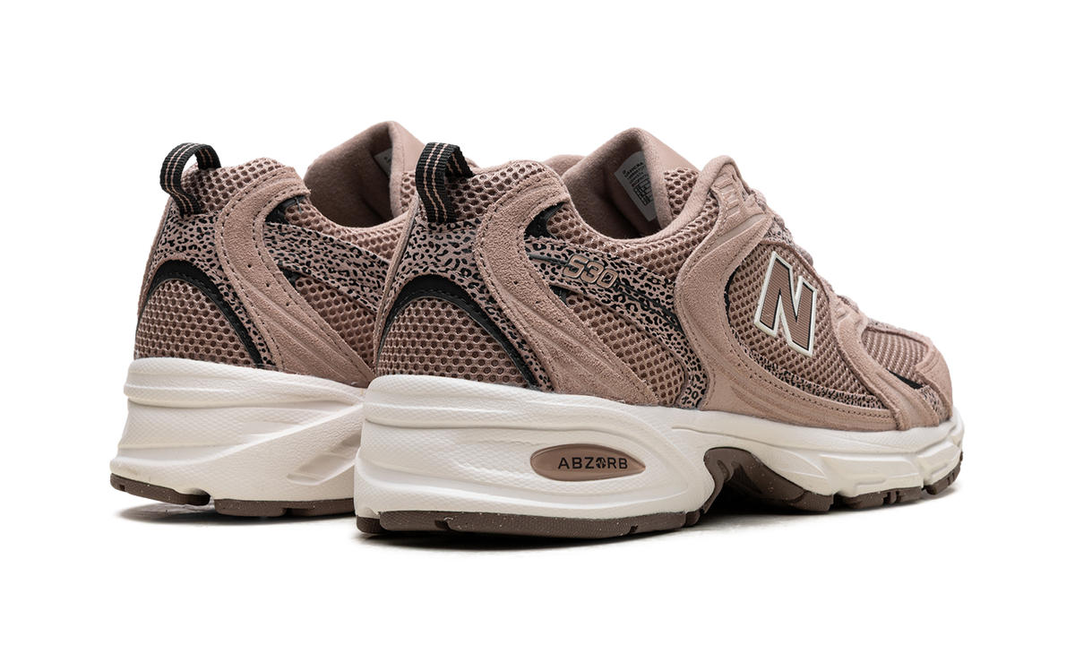 Overkicks - New Balance 530 Flat Taupe Black Cement (U530CRA) - par completo