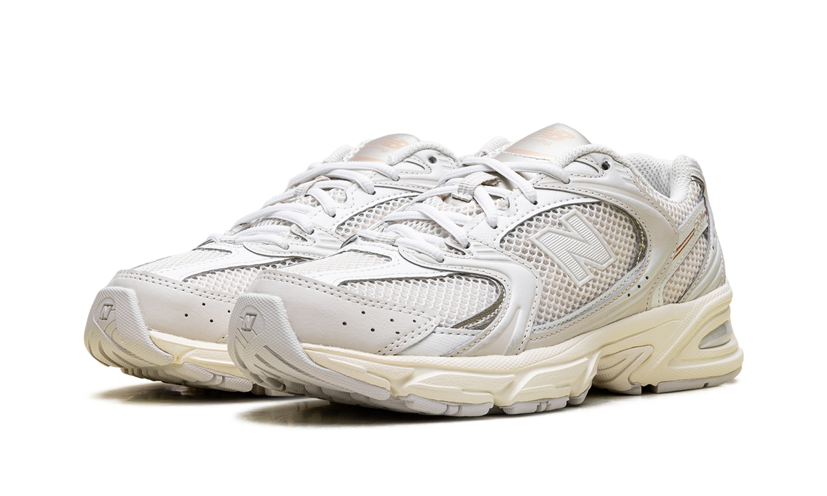 Overkicks - New Balance 530 Grey Beige (MR530FTA) - vista trasera