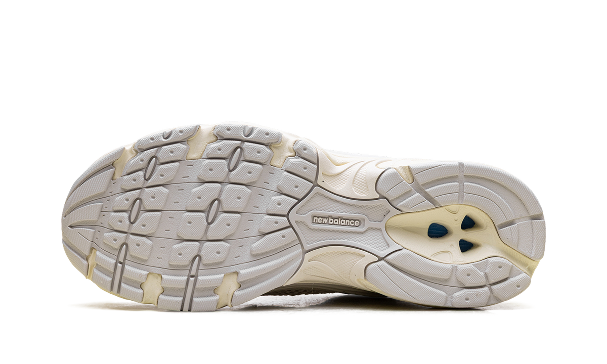 Overkicks - New Balance 530 Grey Beige (MR530FTA) - vista superior
