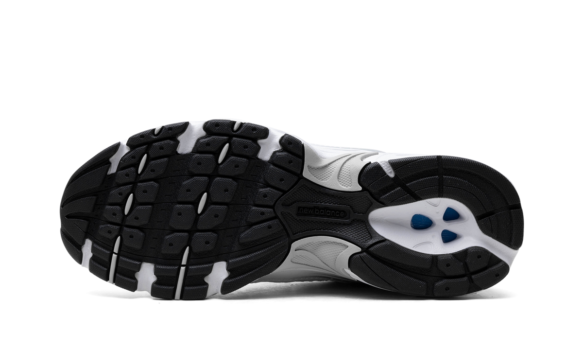 Overkicks - New Balance 530 Munsell White (MR530EMA) - vista superior