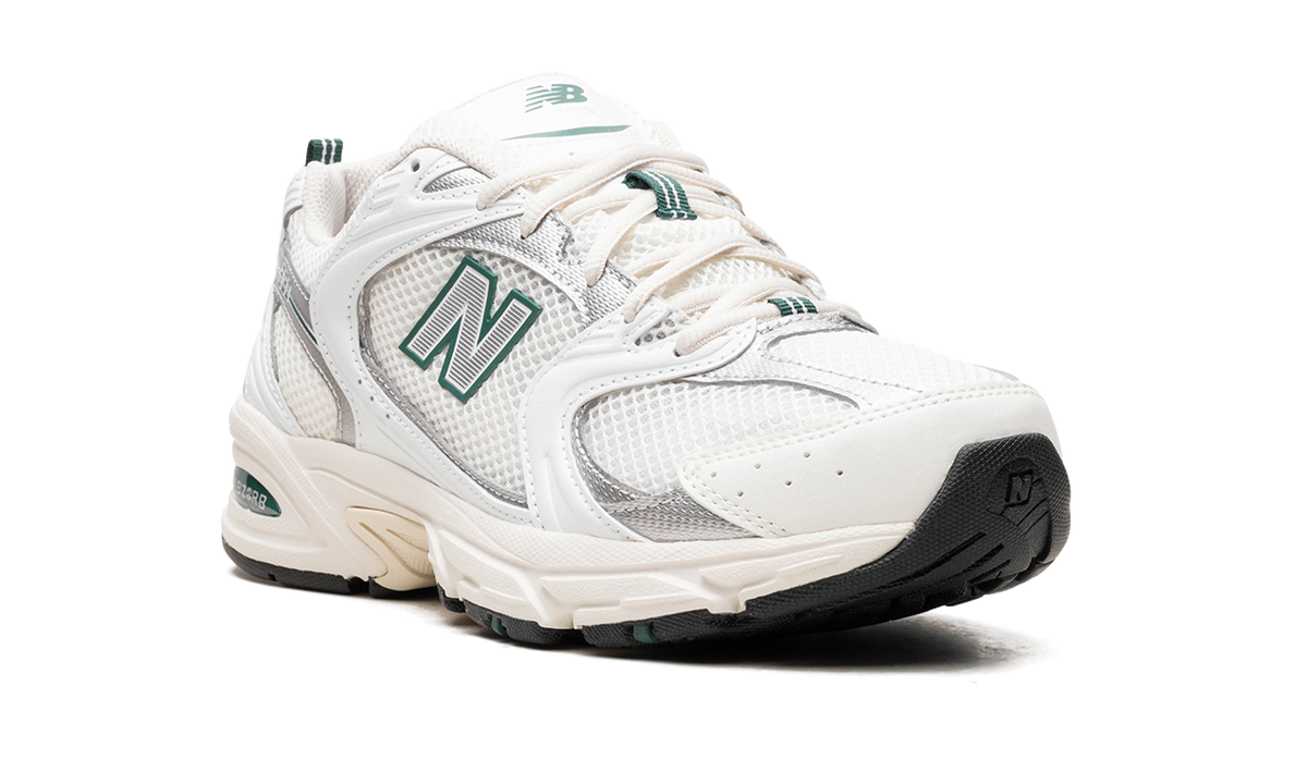 Overkicks - New Balance 530 Sea Salt Marsh Green (MR530SX) - detalle lateral interior