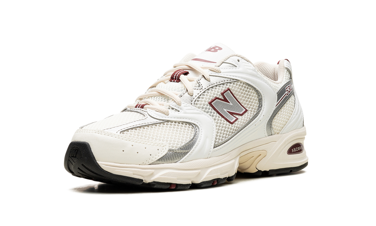 Overkicks - New Balance 530 Sea Salt Mercury Red (MR530SZ) - detalle suela