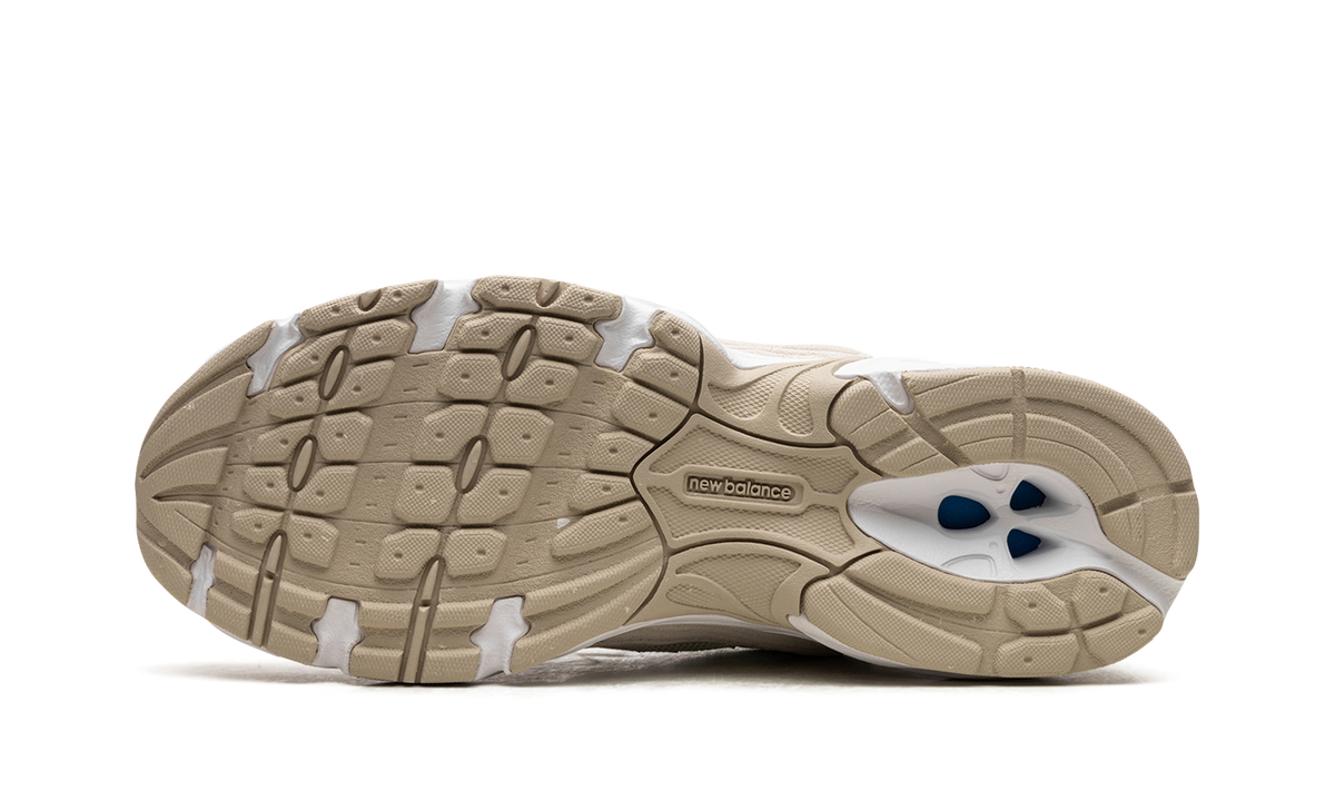 Overkicks - New Balance 530 Sea Salt Moonbeam (MR530OW) - vista superior