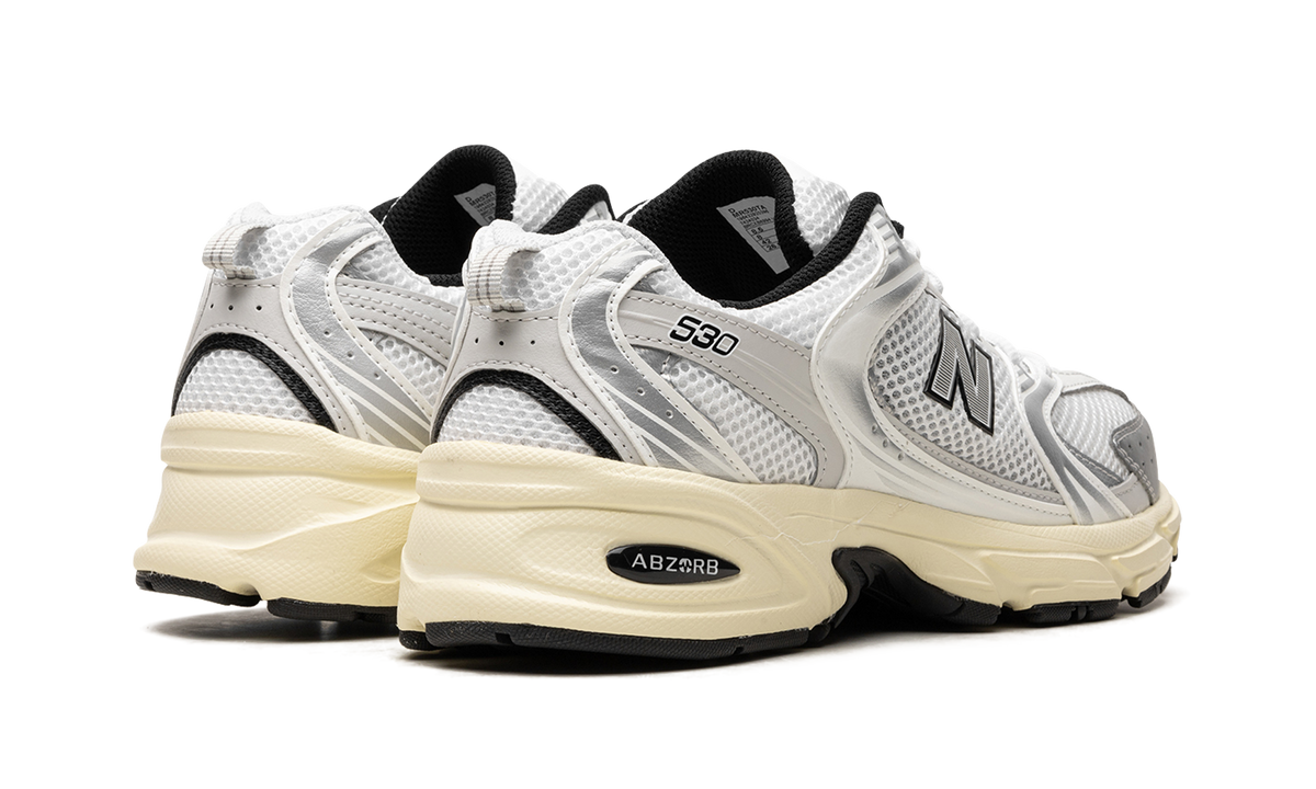 Overkicks - New Balance 530 Silver Cream (MR530TA) - par completo