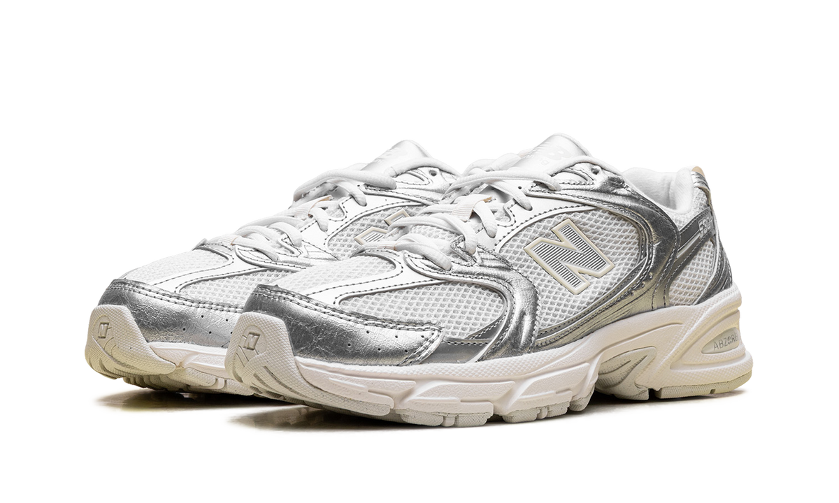 Overkicks - New Balance 530 Silver Metalic Reflection (U5303IR) - vista trasera