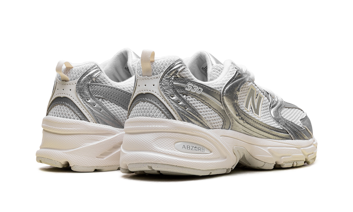 Overkicks - New Balance 530 Silver Metalic Reflection (U5303IR) - par completo