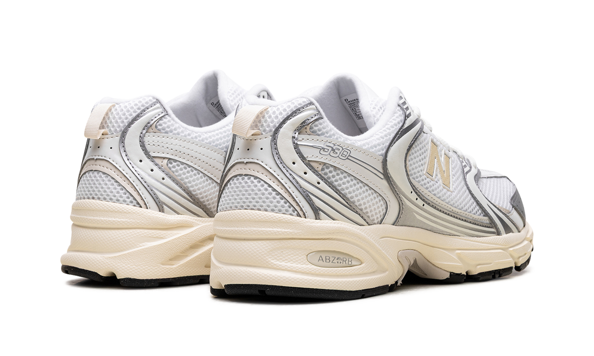 Overkicks - New Balance 530 Silver Metallic Linen (U530ESB) - par completo