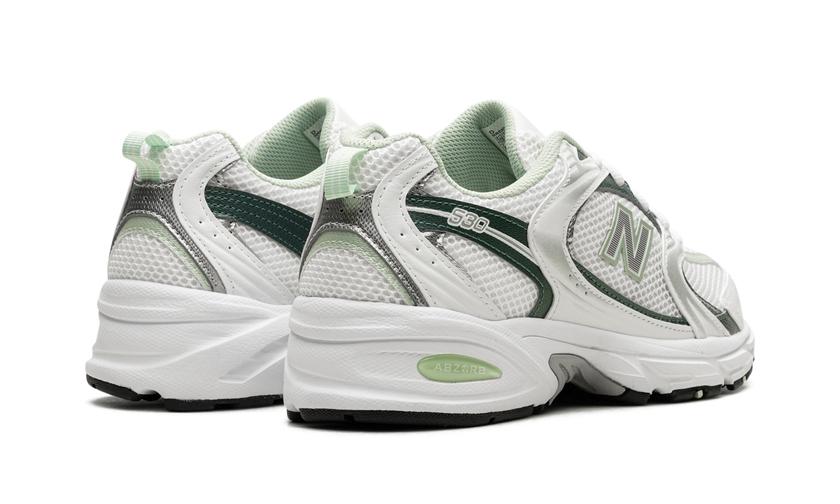 Overkicks - New Balance 530 White New Spruce (MR530RB) - par completo