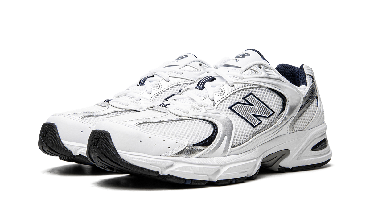 Overkicks - New Balance 530 White Silver Navy (MR530SG) - par completo