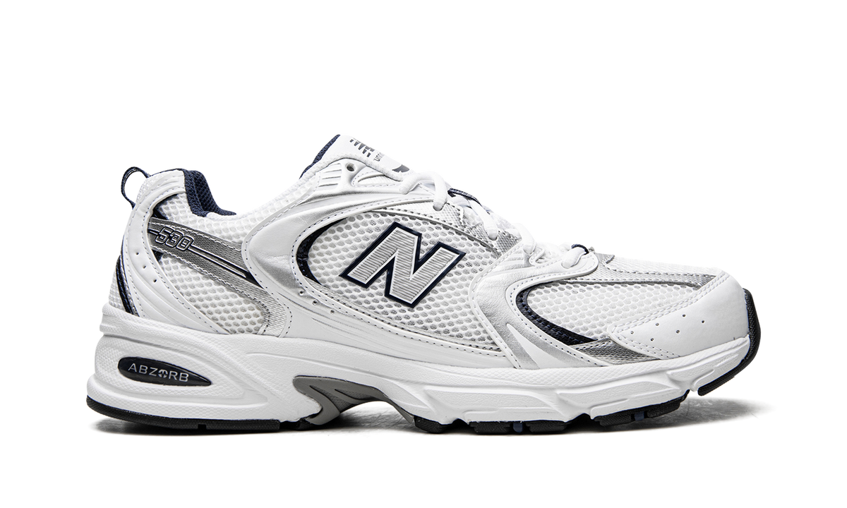 Overkicks - New Balance 530 White Silver Navy (MR530SG) - detalle lateral interior
