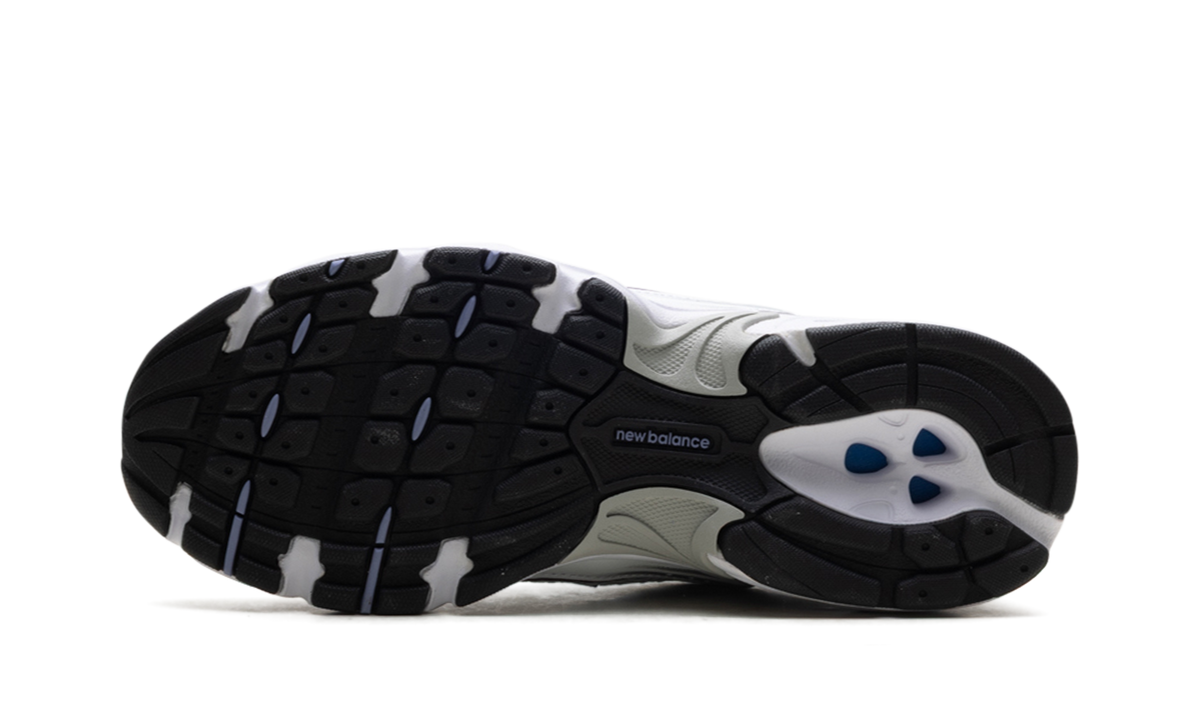 Overkicks - New Balance 530 White Violet (MR530RE) - vista superior