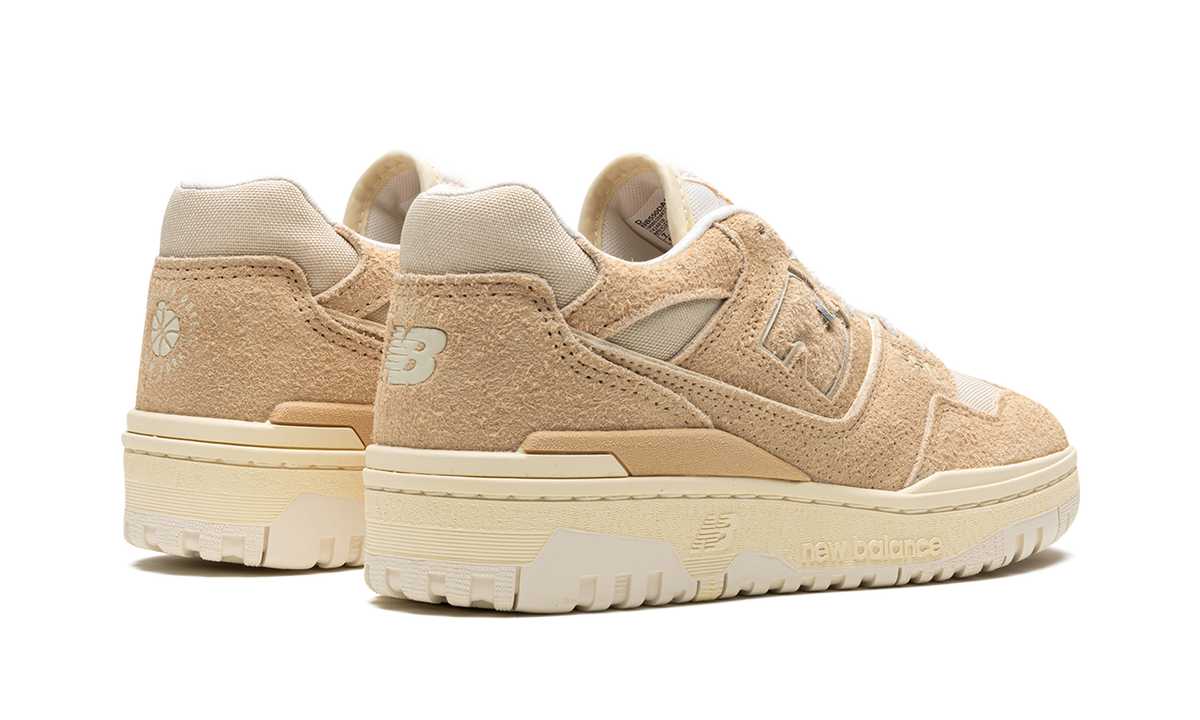Overkicks - New Balance 550 Aime Leon Dore Taupe Suede (BB550DA1) - par completo
