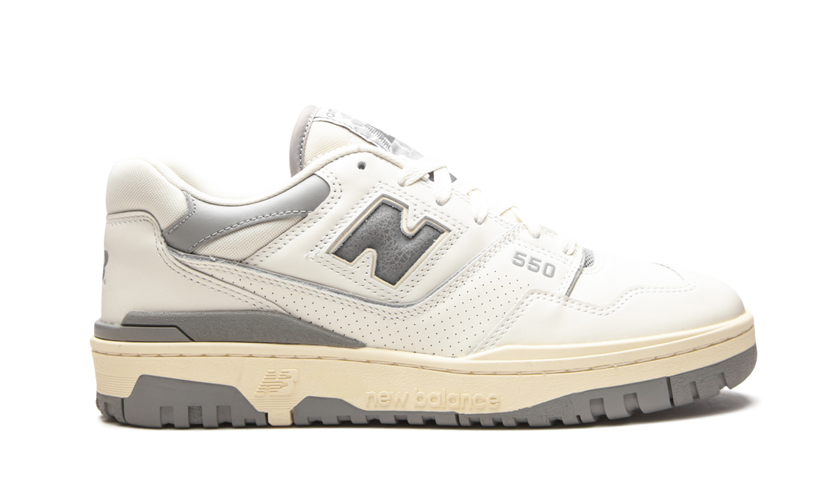 Overkicks - New Balance 550 Aime Leon Dore White Grey (BB550ALE) - detalle talón