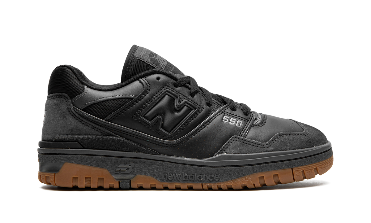 Overkicks - New Balance 550 Black Gum White (BB550BGU) - detalle talón