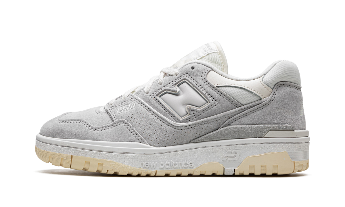 Overkicks - New Balance 550 Grey Suede (BB550SLB) - vista lateral