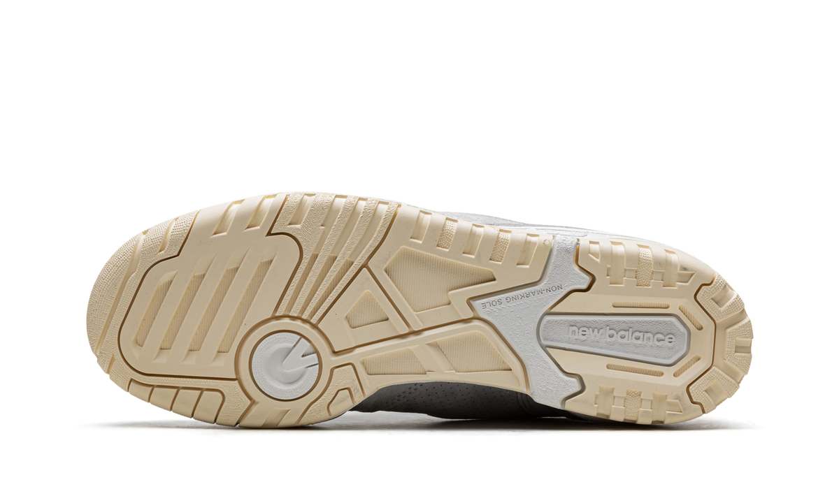 Overkicks - New Balance 550 Grey Suede (BB550SLB) - vista superior